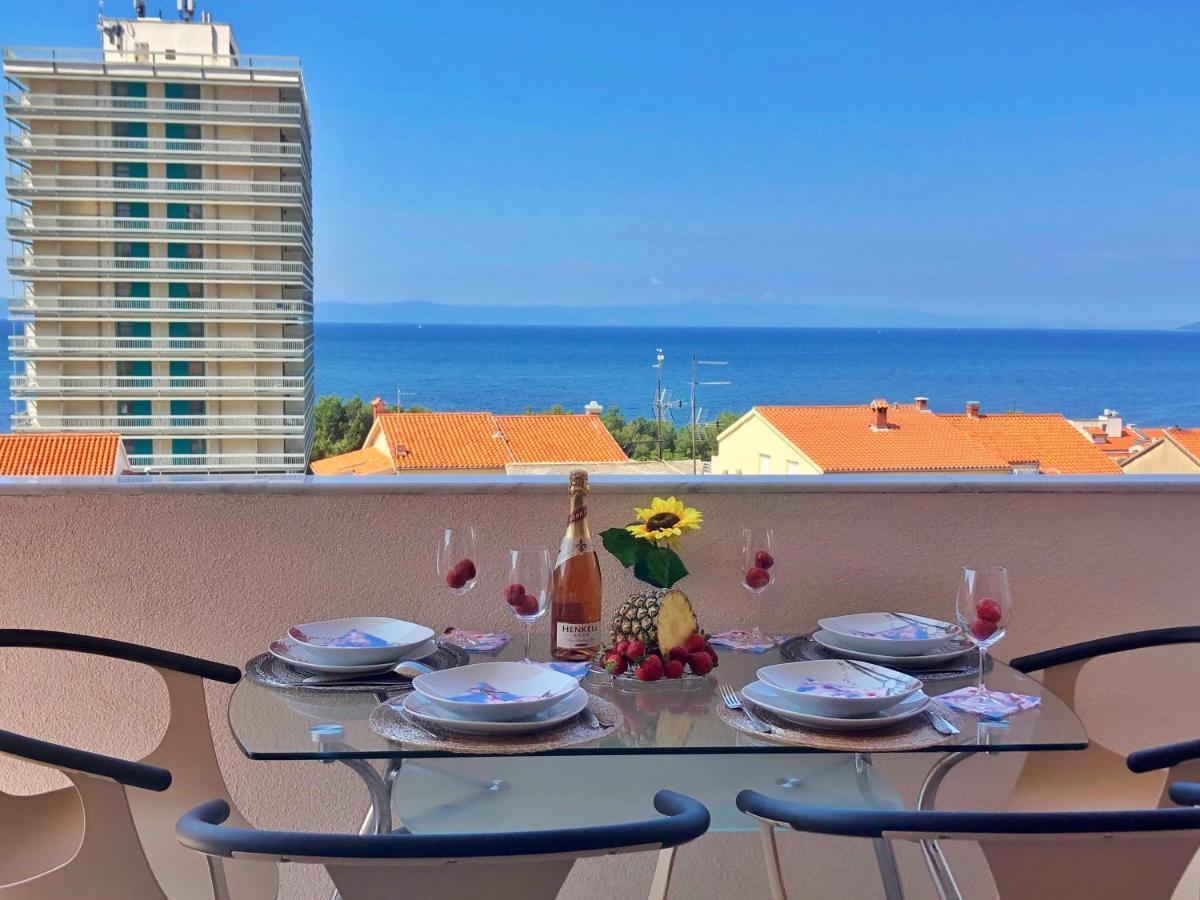 Skypool Suite 77 With Private Pool Макарська Екстер'єр фото